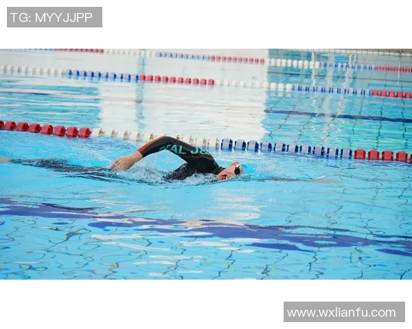 自由泳技术优化与训练策略研究:提升游泳速度的关键因素与实践方法